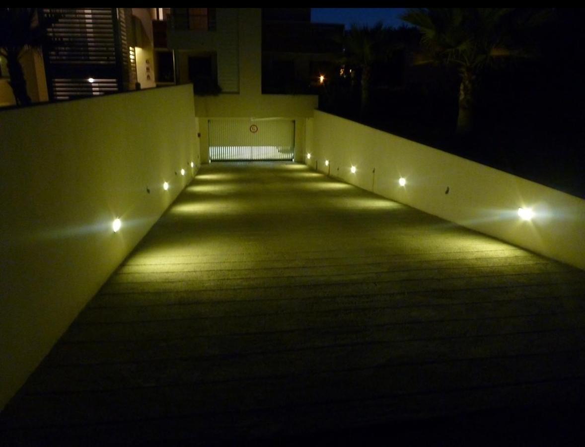 Luxury 3 Piece Garden Apartment In Cannes Marina มองเดอลิเยอลานาปูล ภายนอก รูปภาพ